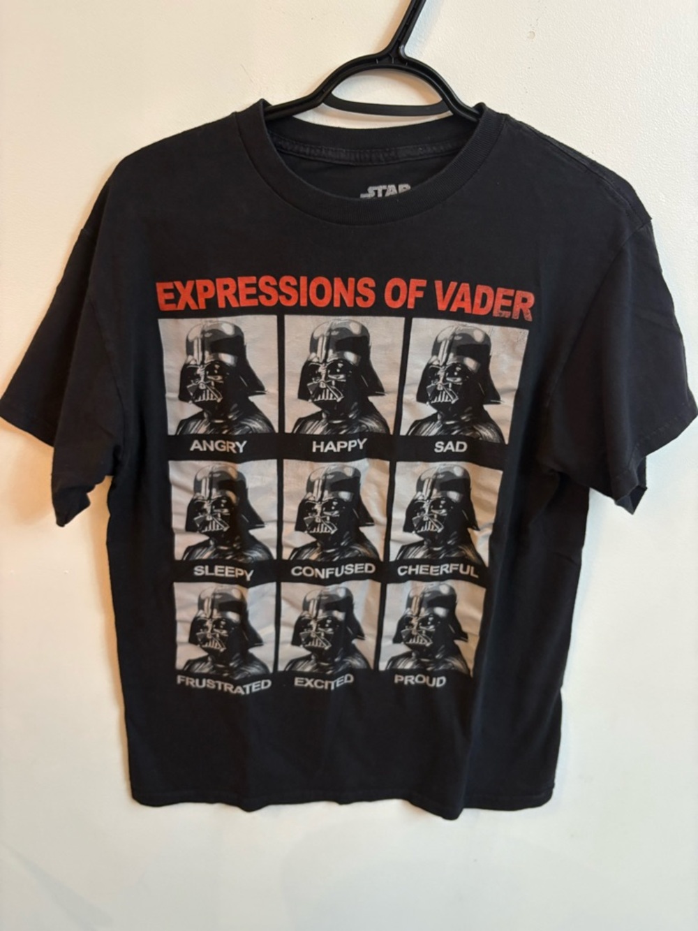 Star Wars Black T-Shirt "Expressions of Vader" Graphic Tee - Red Accent medium